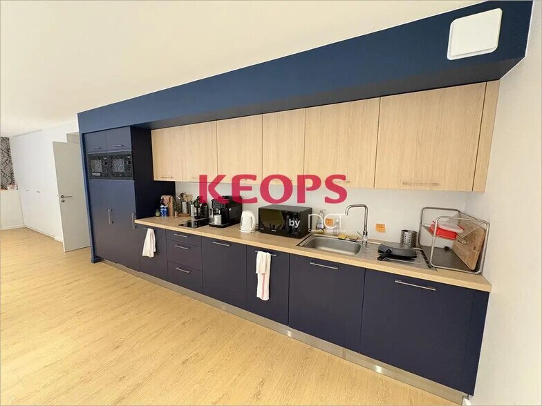 Office in Toulouse for lease - Building Photo - Image 2 of 11