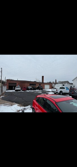 765 Main St, Pawtucket, RI for sale - Building Photo - Image 1 of 1