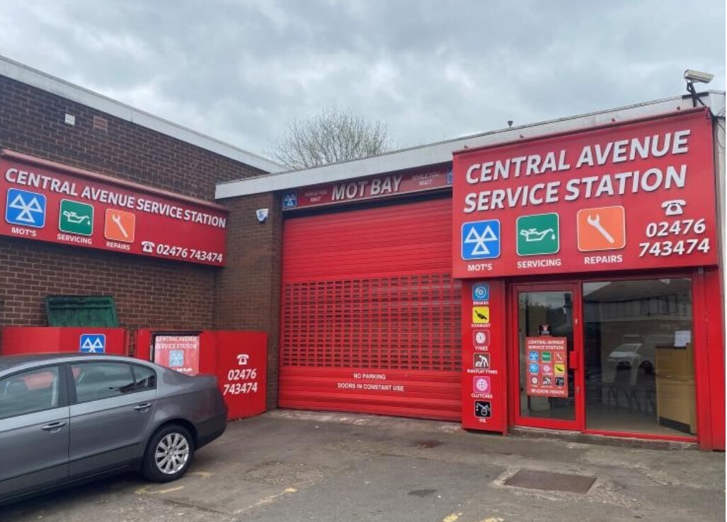 Central Av, Nuneaton, CV11 5BD