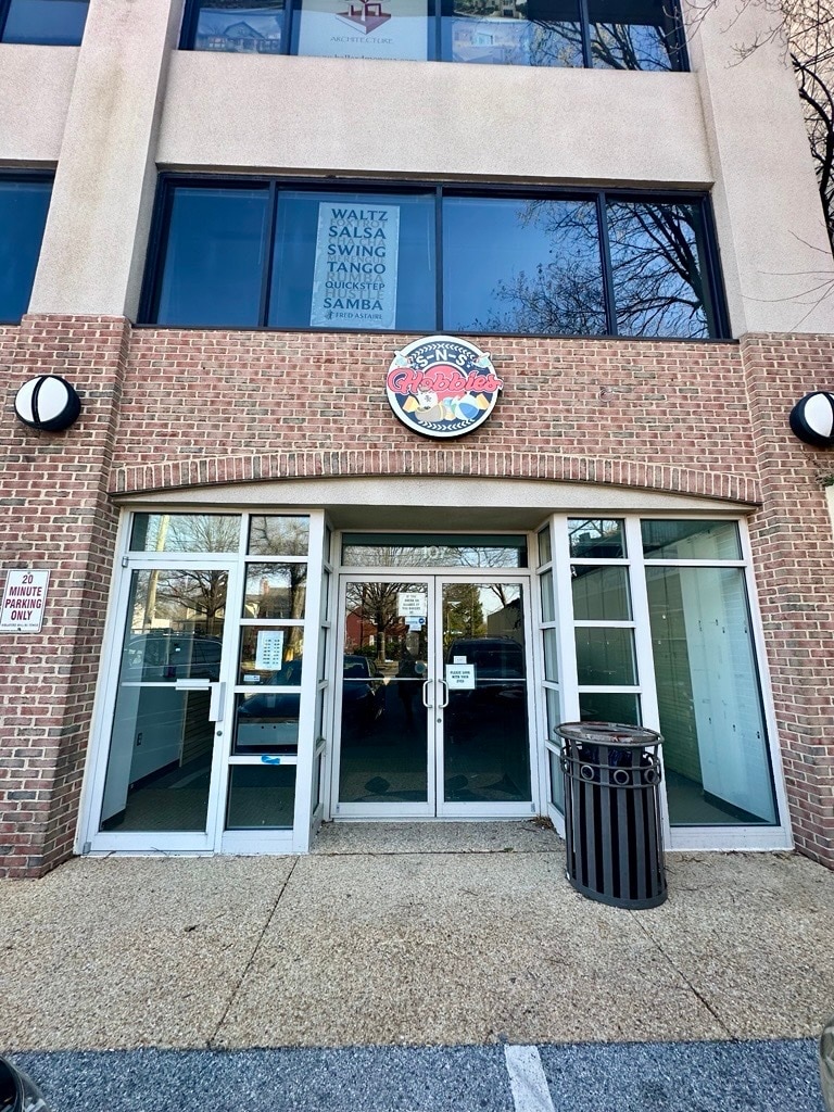 5185 MacArthur Blvd NW, Washington, DC for lease Building Photo- Image 1 of 3