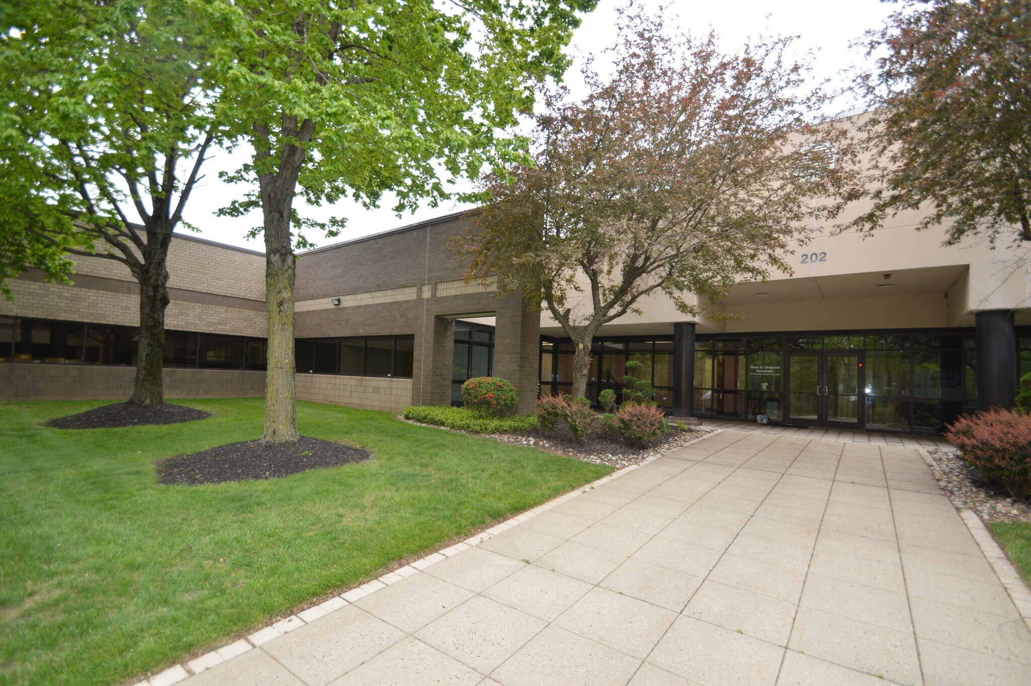 2 Ethel Rd, Edison, NJ for sale Building Photo- Image 1 of 1