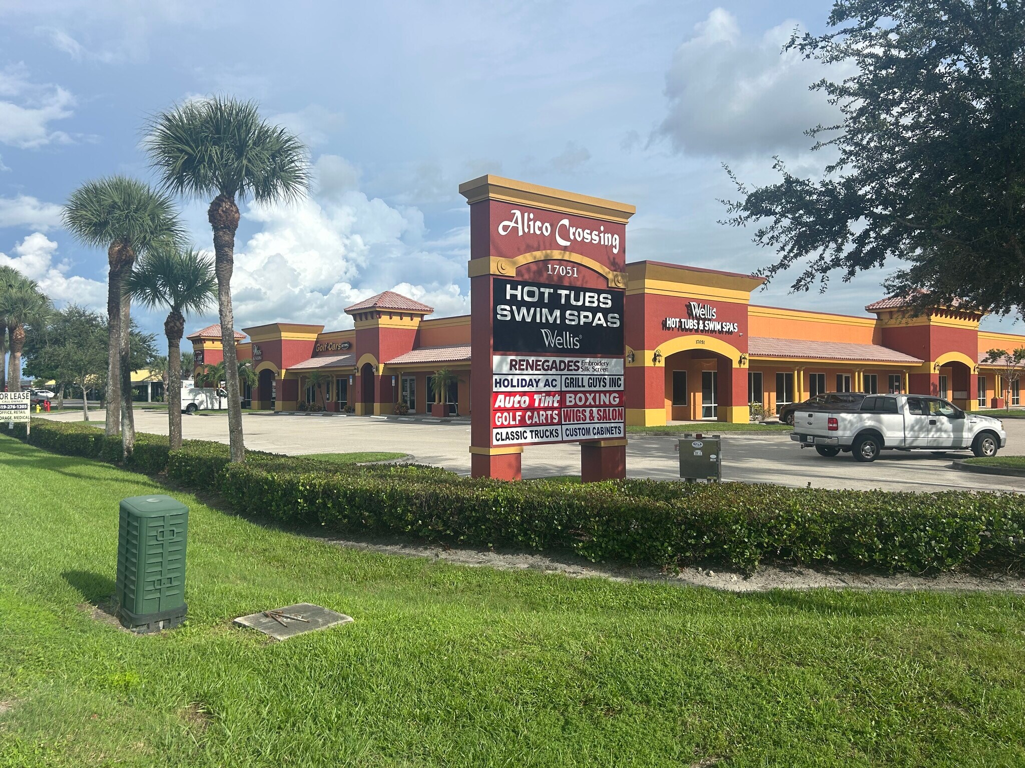 17051 Jean St, Fort Myers, FL for lease Building Photo- Image 1 of 17
