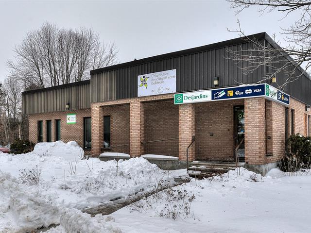 1000 Rue Nadon, Saint-jerome, QC for lease - Primary Photo - Image 1 of 3