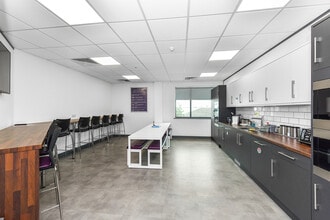 Herald Way, Derby for lease Interior Photo- Image 2 of 5
