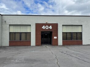 404 E Market St, Kingsport, TN for lease Building Photo- Image 1 of 16
