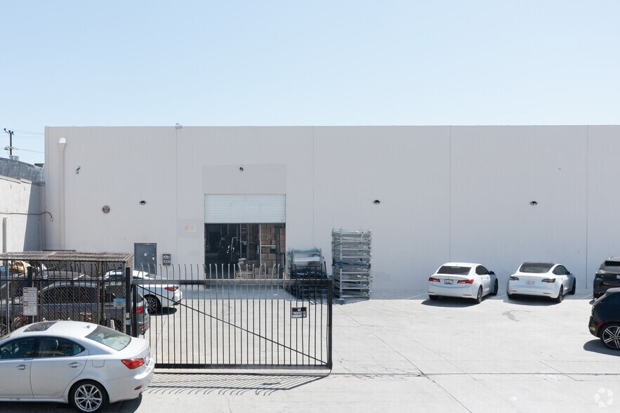 7020 Stanford Ave, Los Angeles, CA for sale - Building Photo - Image 3 of 6