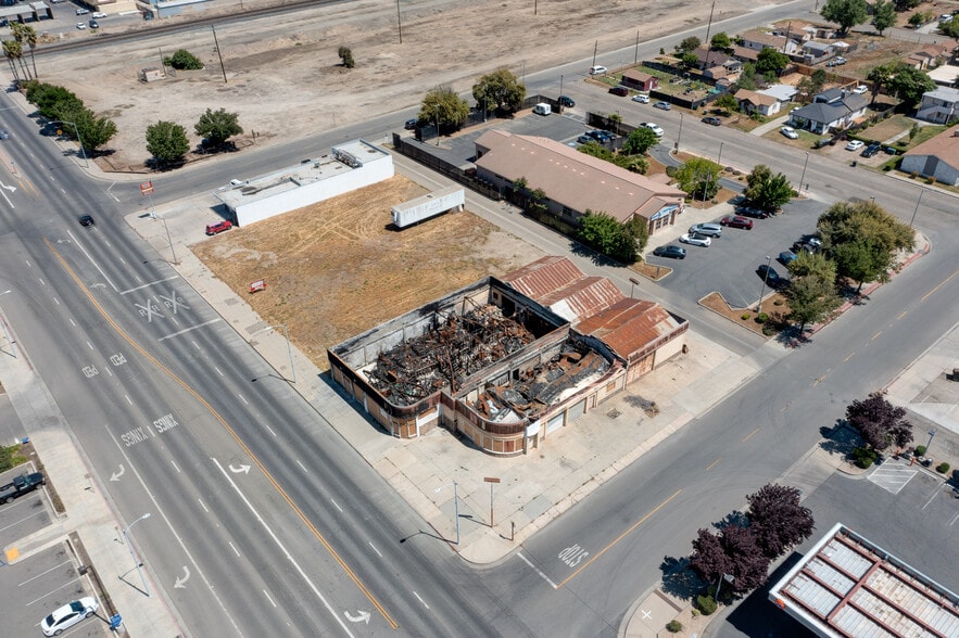 41-47 Robertson Blvd, Chowchilla, CA for sale - Building Photo - Image 3 of 26