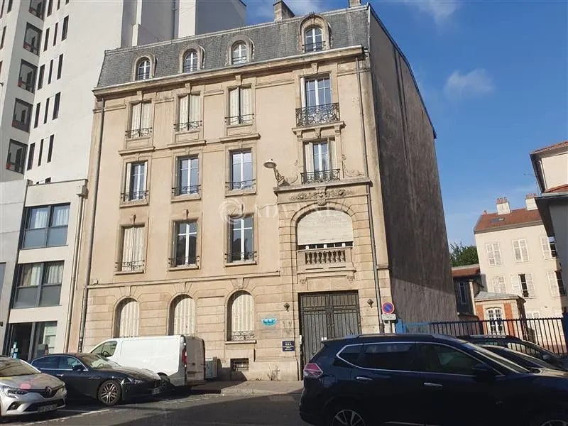 Vente Bureaux 200 m² - Photo 1