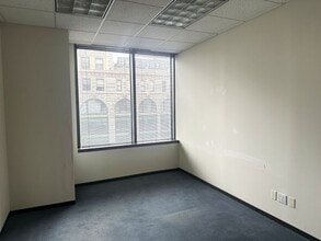 1 S Main St, Dayton, OH for lease Interior Photo- Image 2 of 3