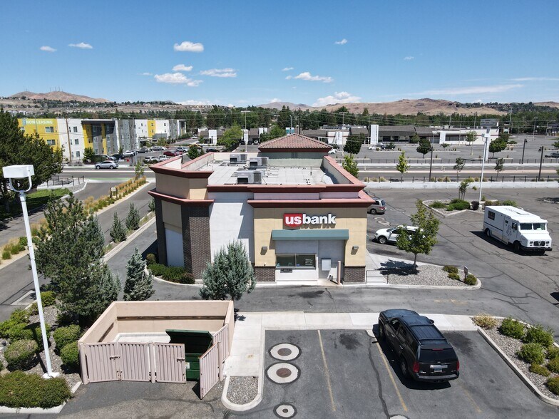 2193-2195 Oddie Blvd, Sparks, NV for sale - Building Photo - Image 2 of 9
