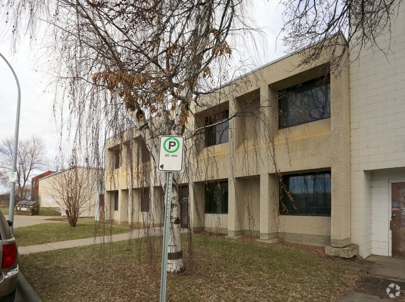 9930 78th Ave NW, Edmonton, AB for lease - Building Photo - Image 3 of 3