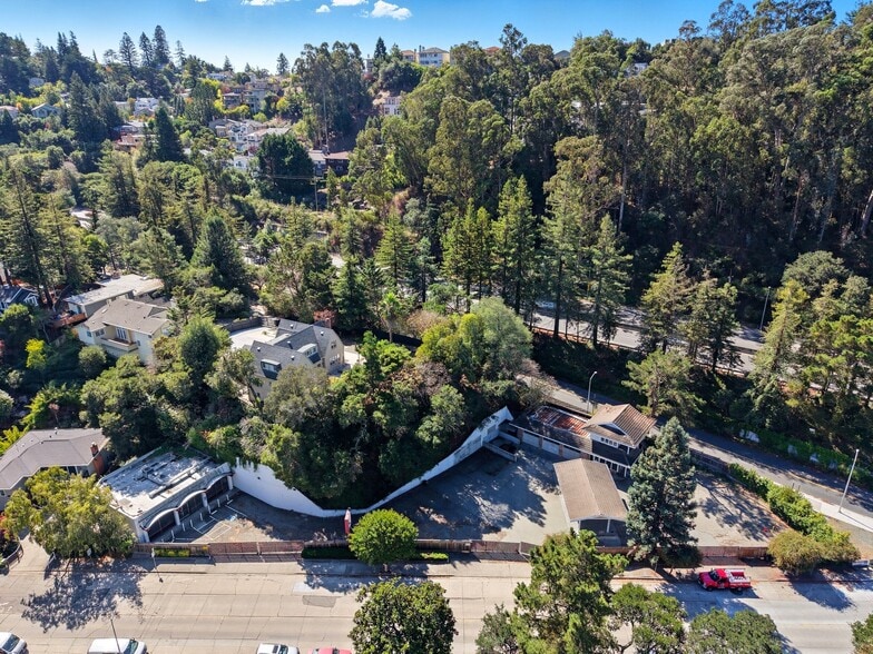 Montclair Service Station portfolio of 2 properties for sale on LoopNet.com - Building Photo - Image 3 of 4