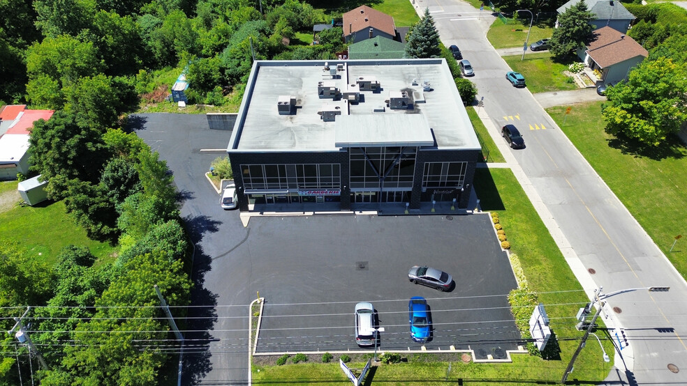 6900 Arthur-Sauvé, Laval, QC for lease - Aerial - Image 2 of 4