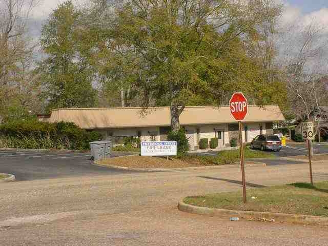 802-806 Donnell Blvd, Daleville, AL for sale Primary Photo- Image 1 of 2