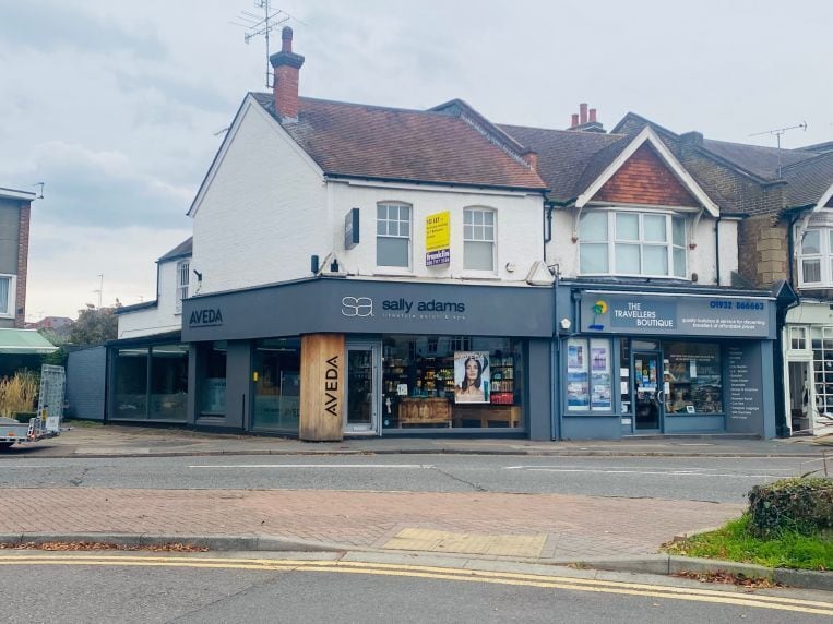 10 Anyards Rd, Cobham for lease - Primary Photo - Image 1 of 3