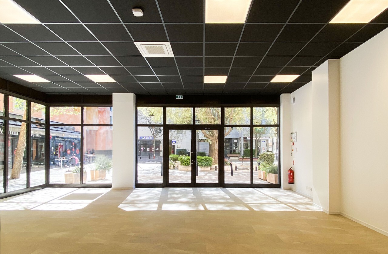 3 place méjane, Valbonne for lease Interior Photo- Image 1 of 9