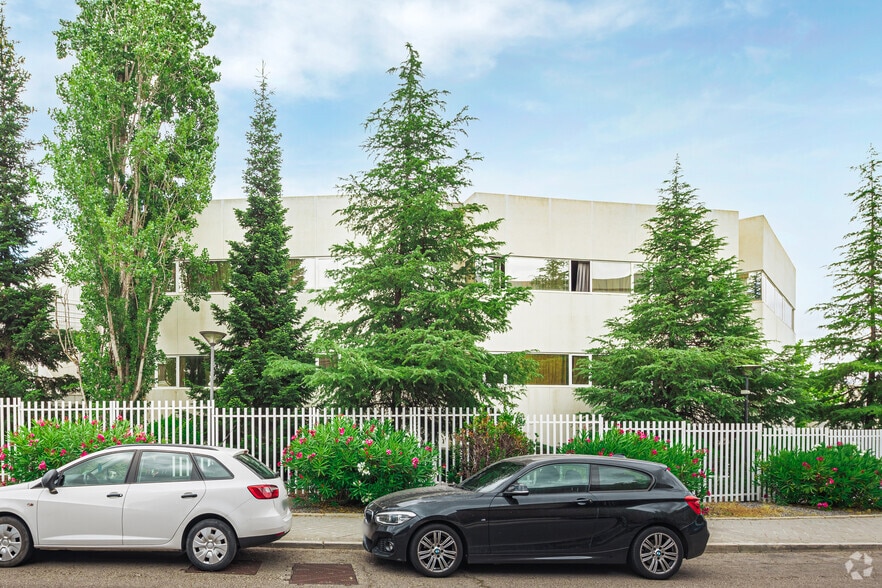Ronda Poniente, 2, Tres Cantos, Madrid for lease - Building Photo - Image 2 of 5