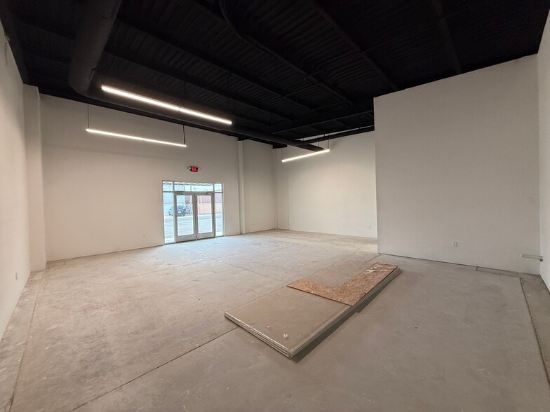 1301 N Grant Ave, Odessa, TX for lease - Interior Photo - Image 2 of 6