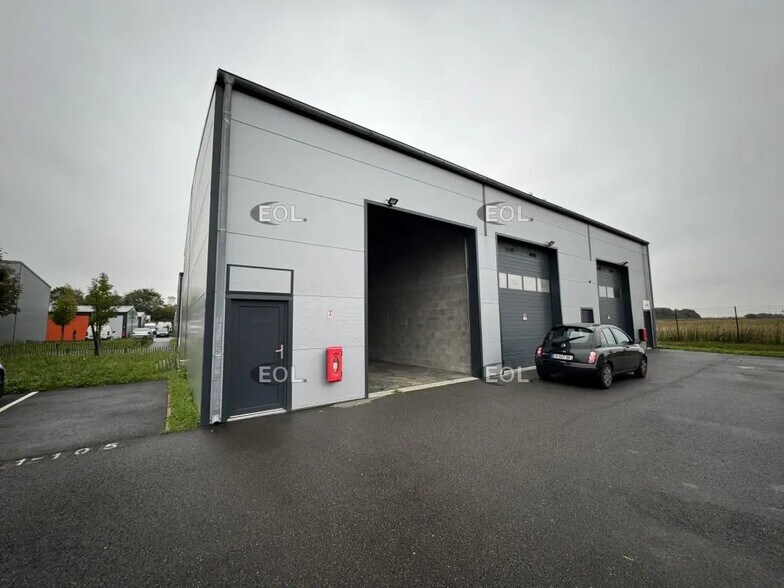 Flex in Combs-la-Ville for lease - Building Photo - Image 1 of 4