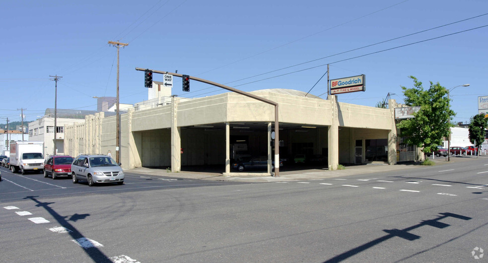 437 SE Martin Luther King Jr Blvd, Portland, OR for lease - Building Photo - Image 3 of 10