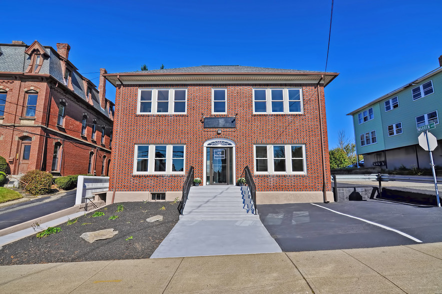 1078 Main St, Leicester, MA for lease - Primary Photo - Image 1 of 50