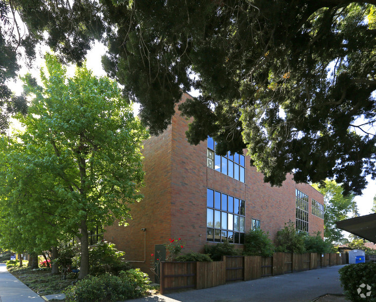 2110 Forest Ave, San Jose, CA for lease - Building Photo - Image 3 of 6