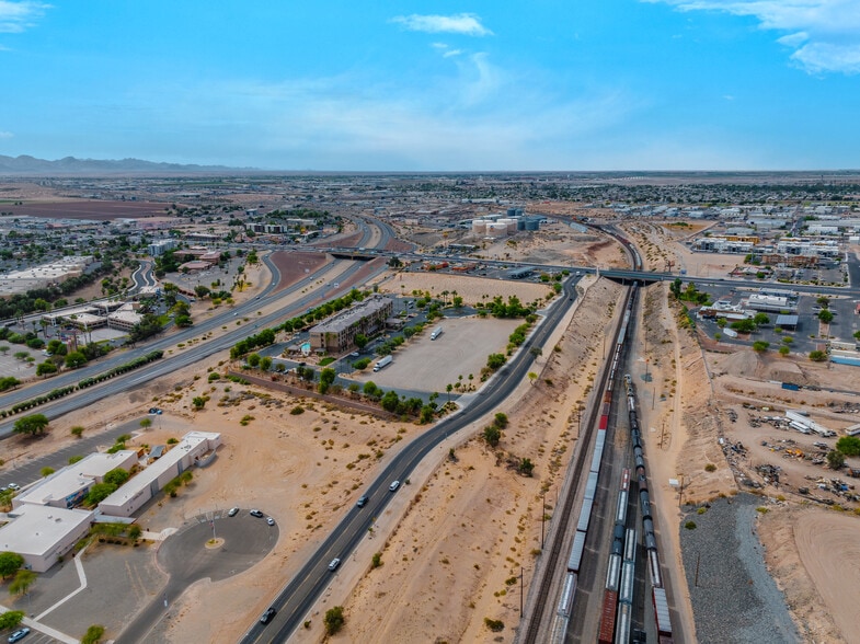 Redondo Center Dr, Yuma, AZ for sale - Building Photo - Image 2 of 3