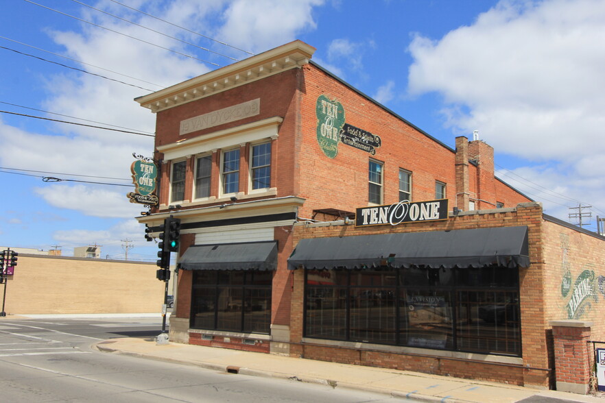 1001 Main St, Green Bay, WI for sale - Building Photo - Image 1 of 1