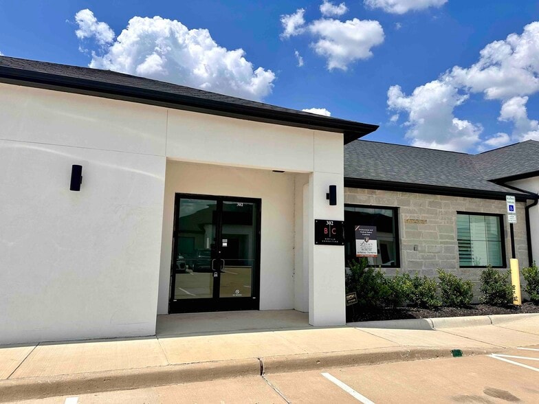2001 Auburn Hills Pky, McKinney, TX for lease - Building Photo - Image 3 of 3