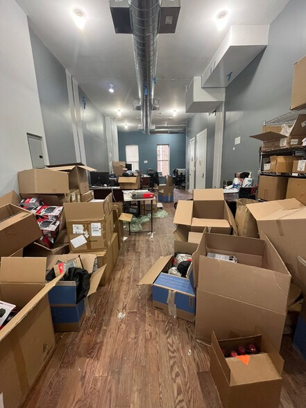 702 De Kalb Ave, Brooklyn, NY for lease - Building Photo - Image 3 of 8