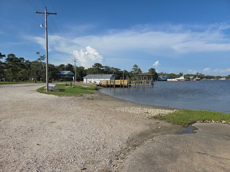 16780 River Rd, Bon Secour, AL for sale - Building Photo - Image 2 of 15