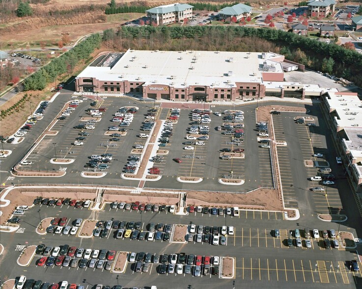 1636 Hendersonville Rd, Asheville, NC for lease - Aerial - Image 1 of 8