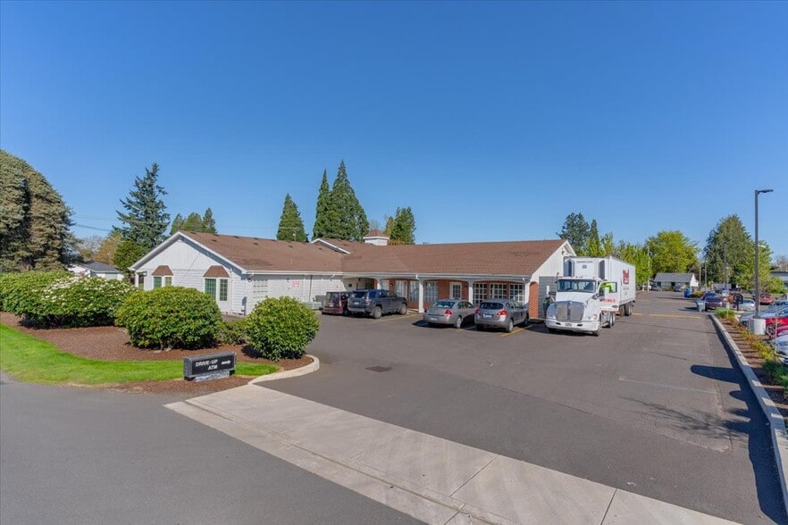 850-862 Lancaster Dr SE, Salem, OR for sale - Building Photo - Image 2 of 7