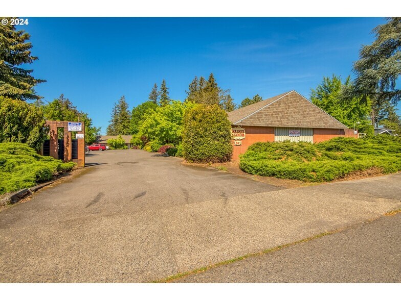 611 SE 139th Ave, Portland, OR for sale - Building Photo - Image 1 of 1