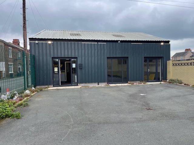 2 Raglan St, Barrow In Furness for lease Primary Photo- Image 1 of 7