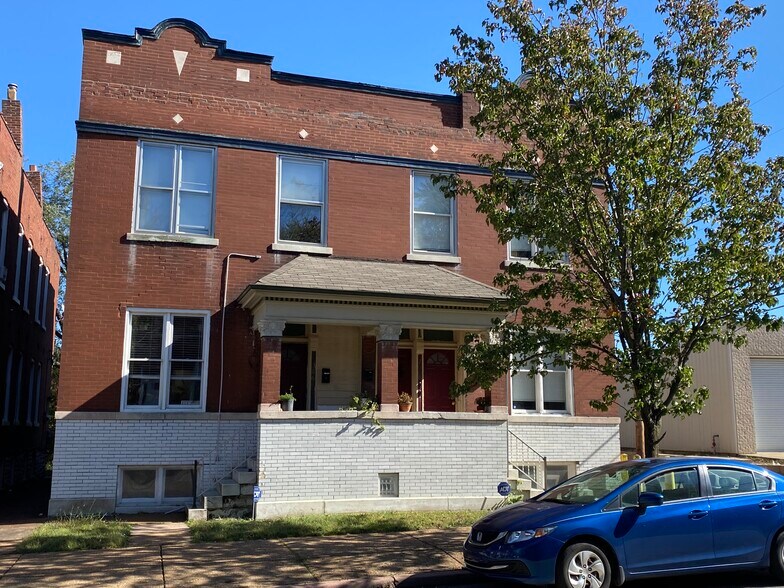 2666 Nebraska Ave, Saint Louis, MO 63118