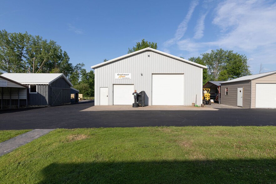8984-8998 Brewerton Rd, Brewerton, NY for sale - Primary Photo - Image 1 of 1