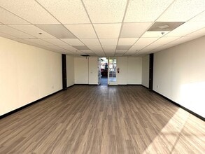 2415 San Diego Ave, San Diego, CA for lease Interior Photo- Image 2 of 2