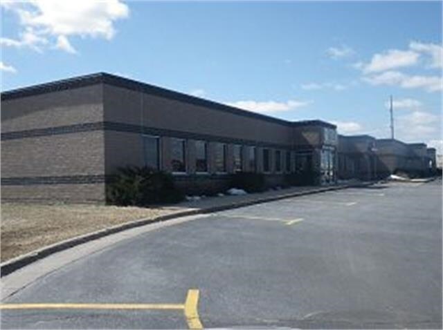 1605 Associates Dr, Dubuque, IA for sale Primary Photo- Image 1 of 1