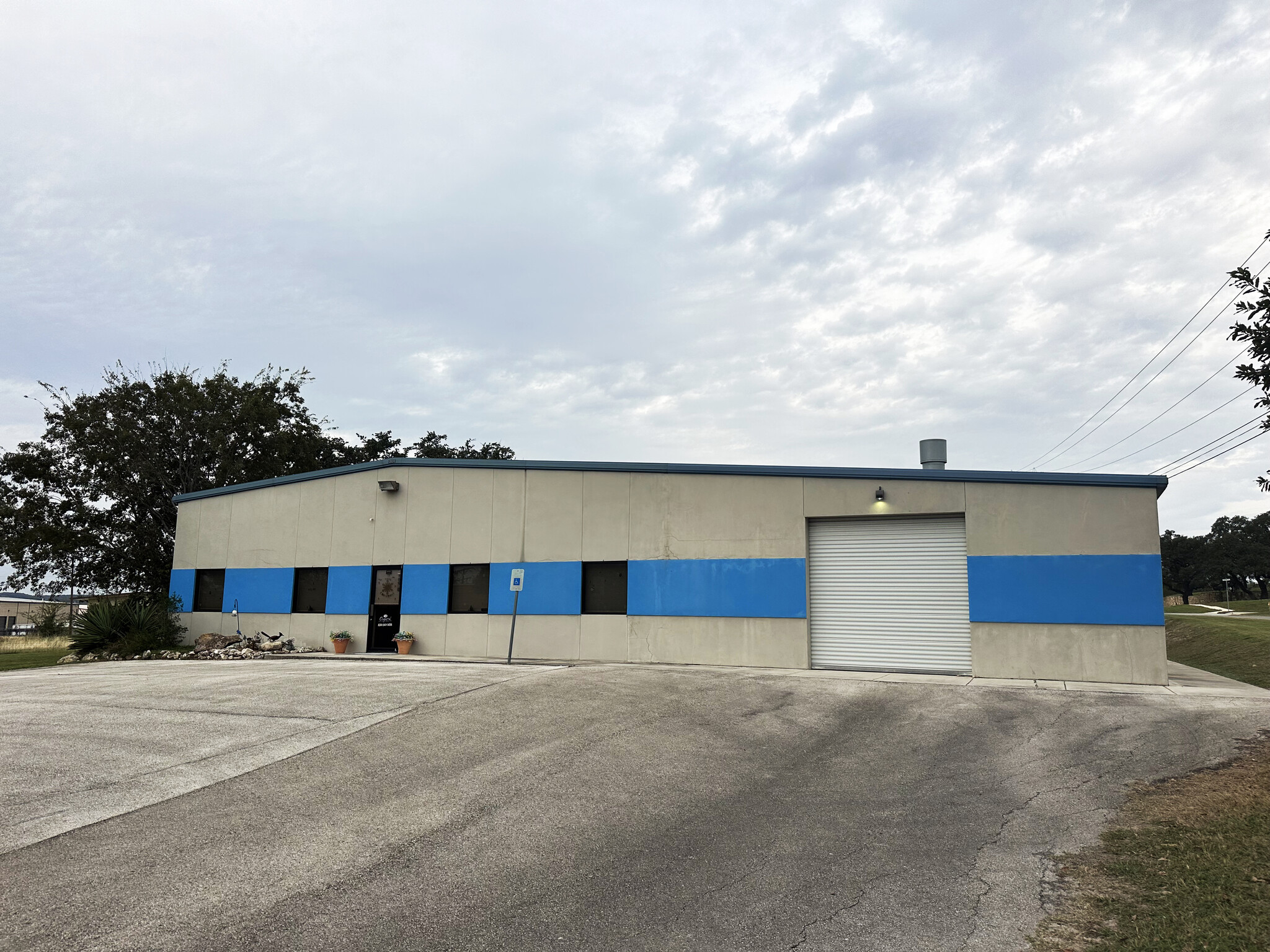 228 Commerce Ave, Boerne, TX for sale Building Photo- Image 1 of 2