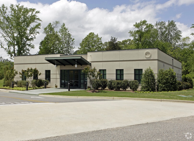 105 Frankfurt Cir, Birmingham, AL for sale - Building Photo - Image 2 of 2