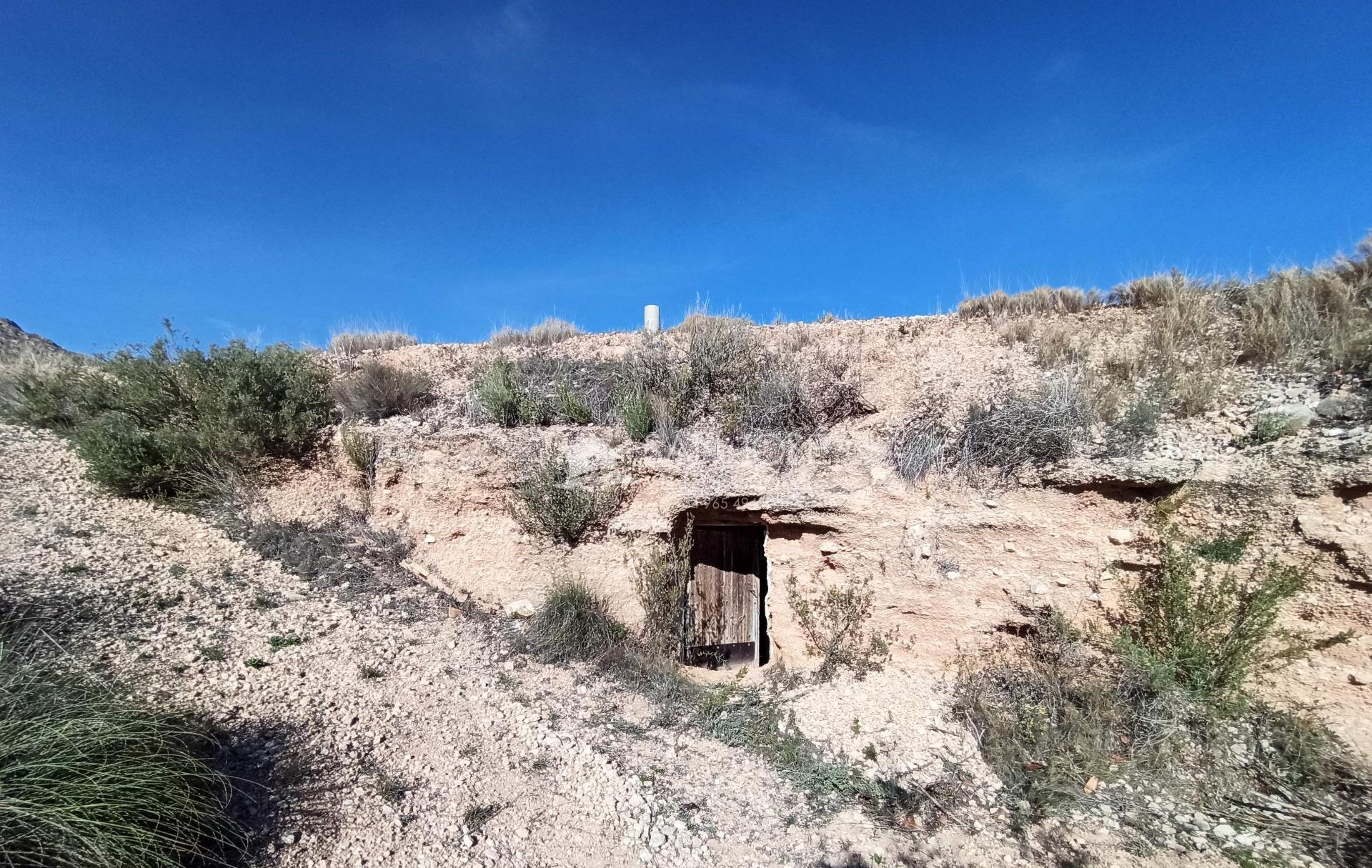 Land in La Romana, Alicante for sale Primary Photo- Image 1 of 22