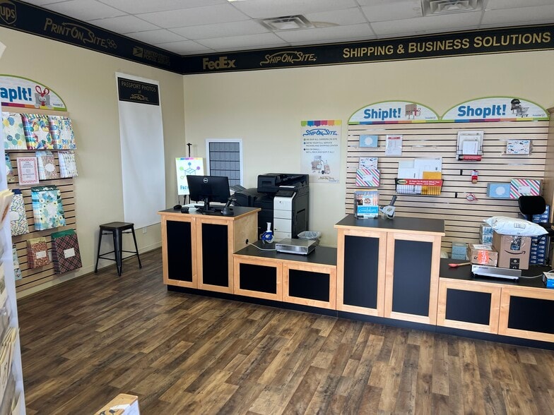 26200 Vista Dr, Waves, NC for lease - Building Photo - Image 2 of 14