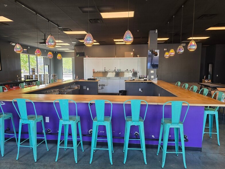 4576 S Power Rd, Gilbert, AZ for lease - Interior Photo - Image 2 of 19