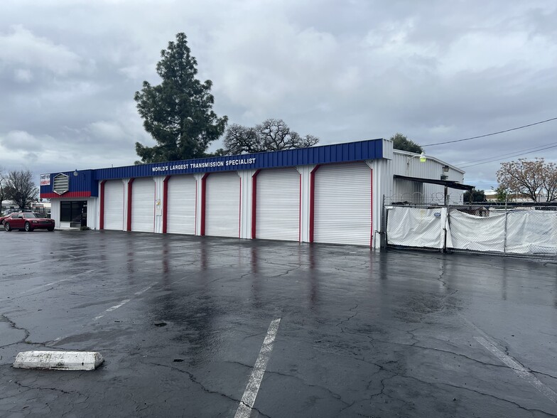 101 W 16th St, Merced, CA for lease - Building Photo - Image 2 of 3