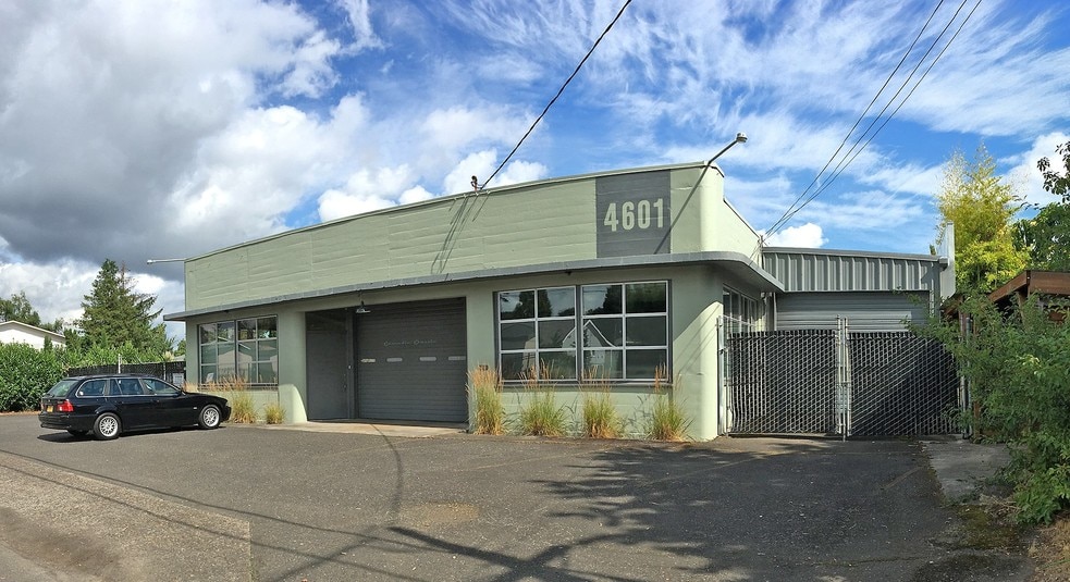 4601 NE Killingsworth St, Portland, OR for sale - Primary Photo - Image 1 of 17
