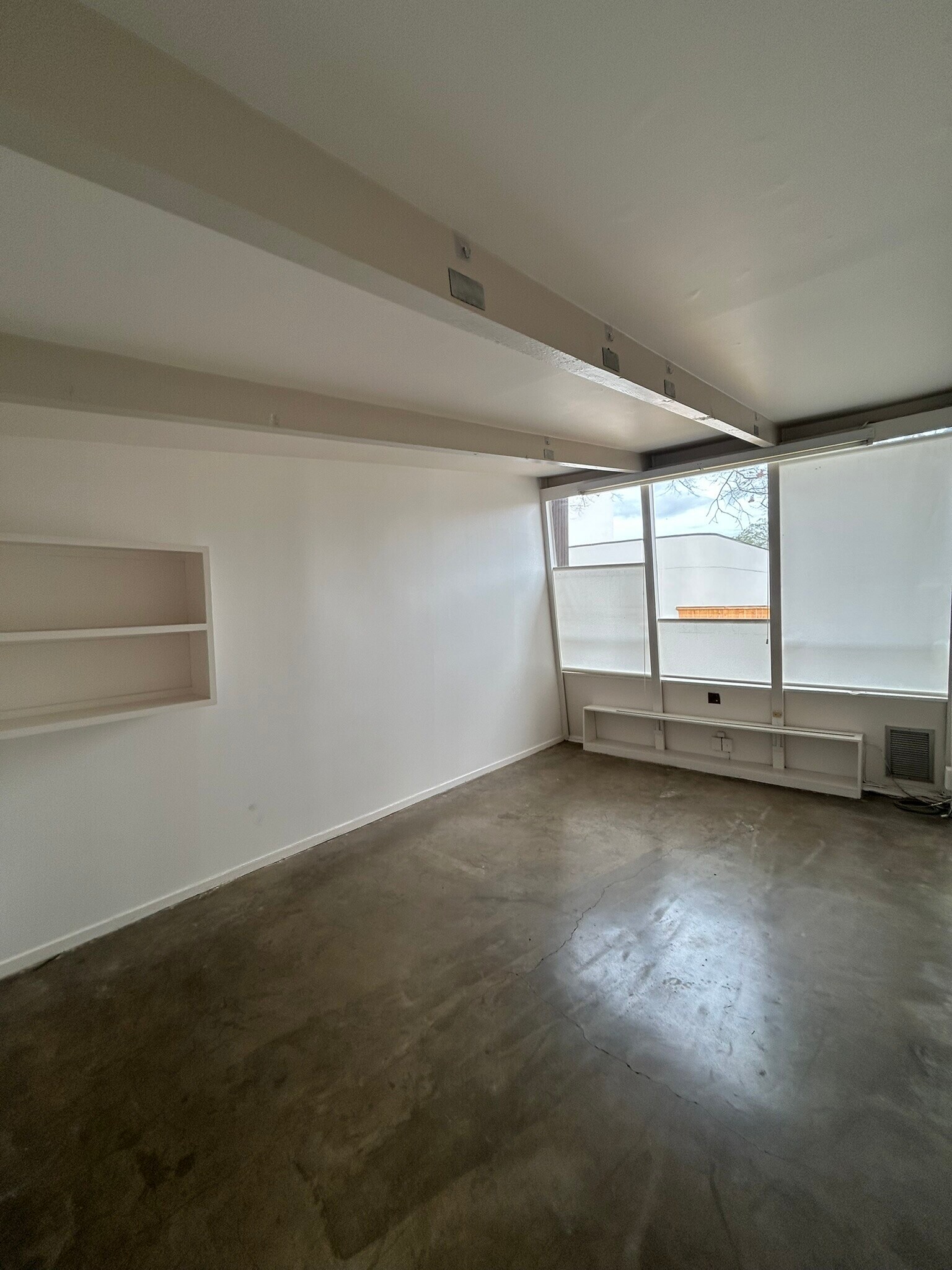 4916 Kelvin Dr, Houston, TX for lease Interior Photo- Image 1 of 4
