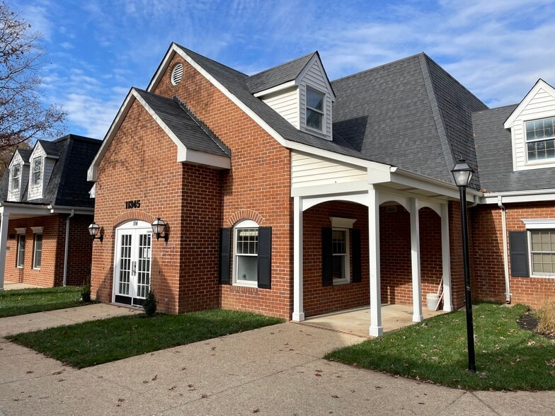 11345 Pembrooke Sq, Waldorf, MD for sale - Building Photo - Image 2 of 7