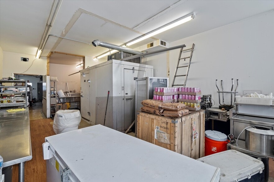 5546 S Archer Ave, Chicago, IL for sale - Building Photo - Image 2 of 39