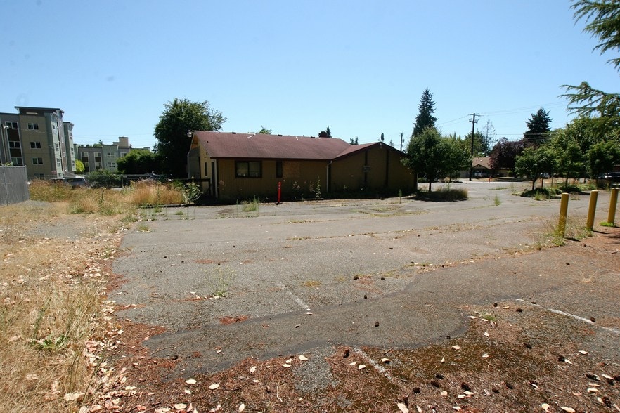 24205-24225 56th Ave W, Mountlake Terrace, WA for sale - Building Photo - Image 2 of 4